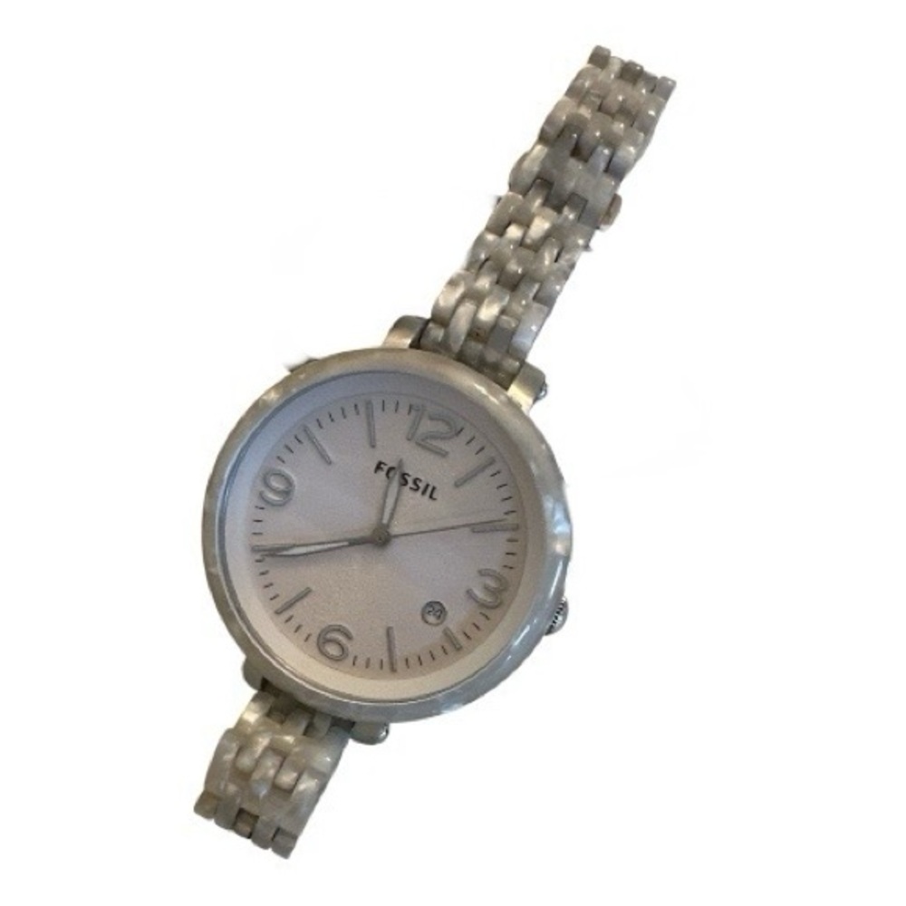 Fossil | Mother of Pearl Large Dial Watch